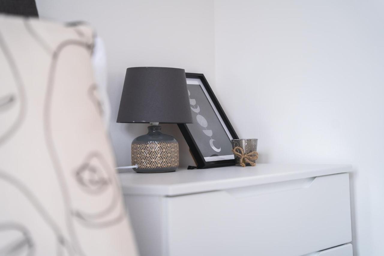 Apartamento Centre 2-bed - New - Free Wi-fi - *