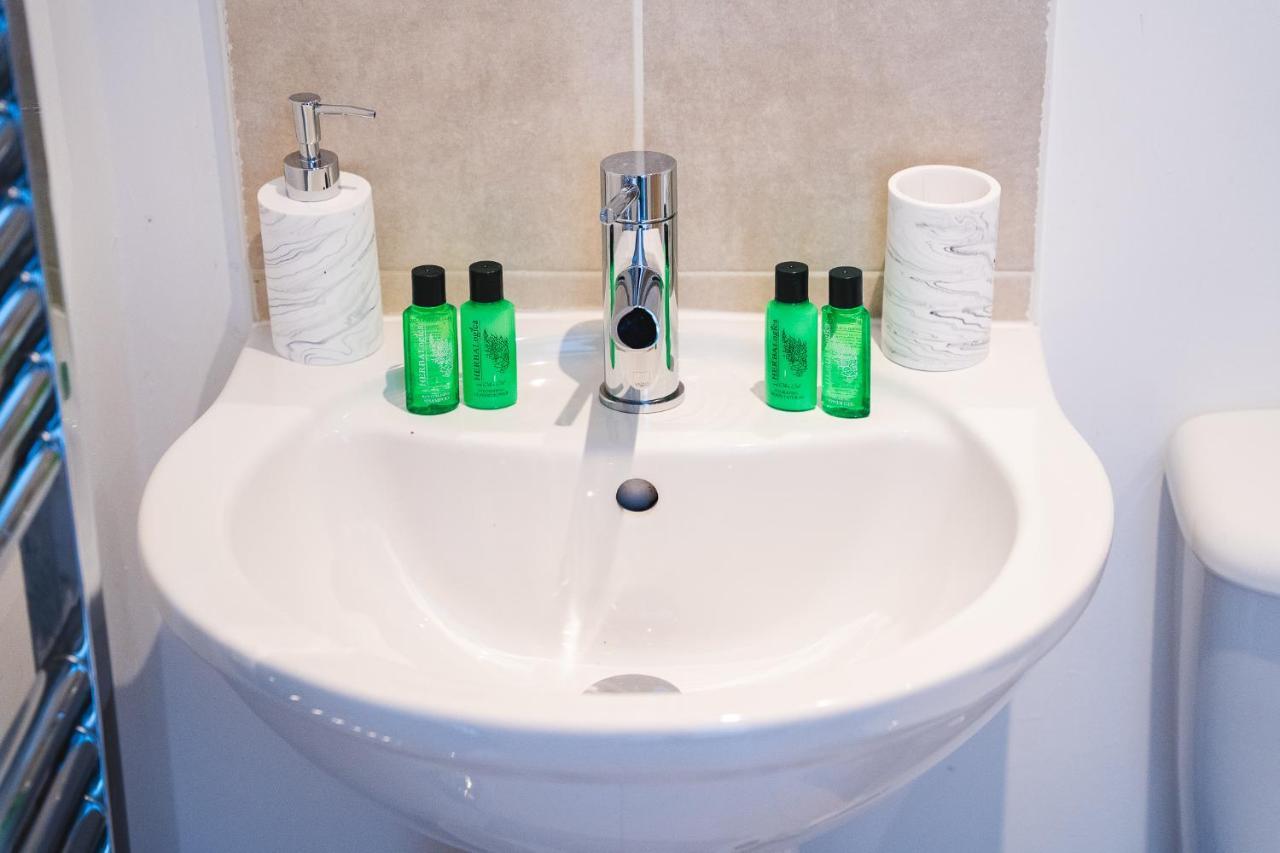 Centre 2-bed - New - Free Wi-fi - Apartamento *