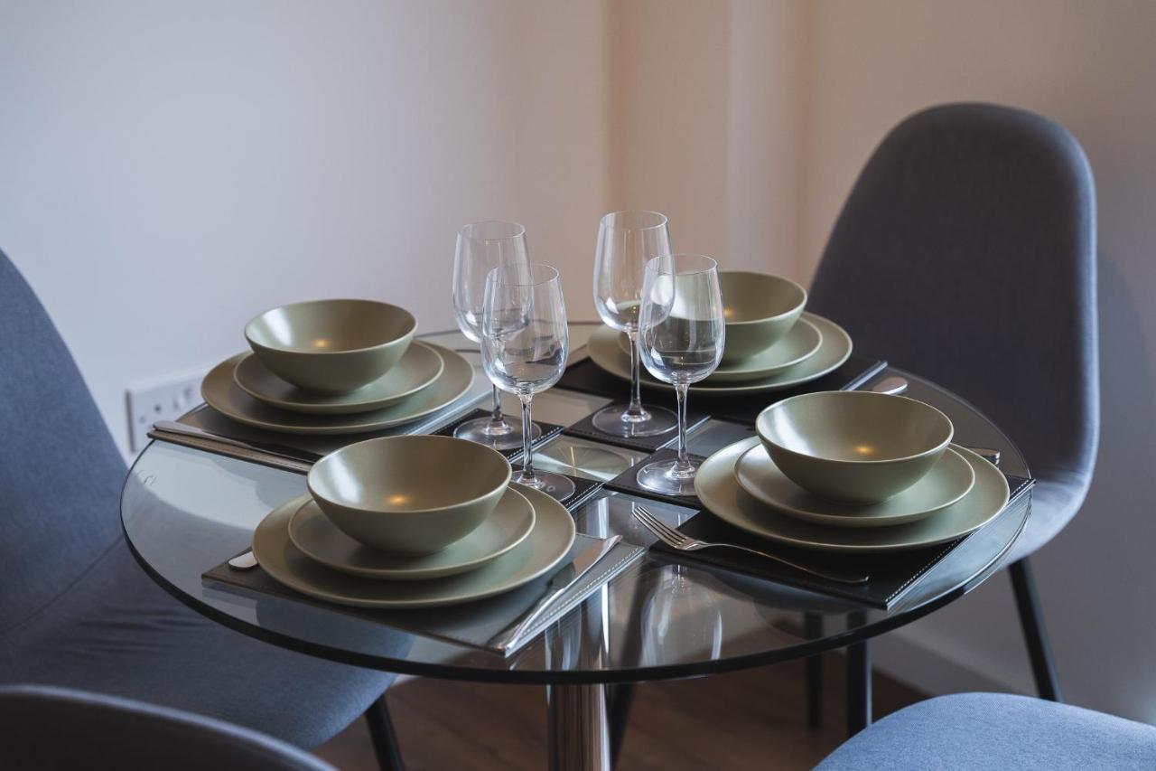 Centre 2-bed - New - Free Wi-fi - Apartamento
