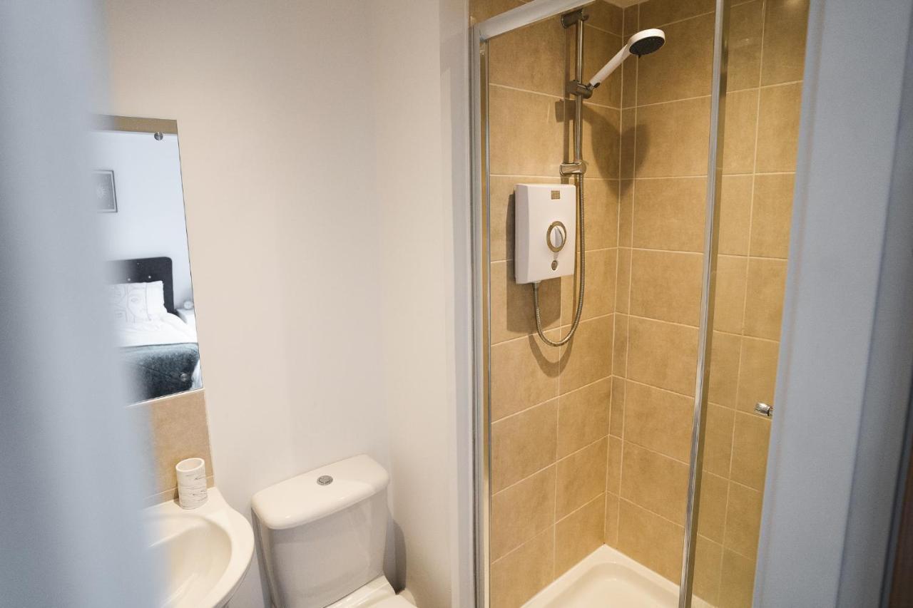 Centre 2-bed - New - Free Wi-fi - Apartamento